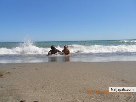  - click for next photo