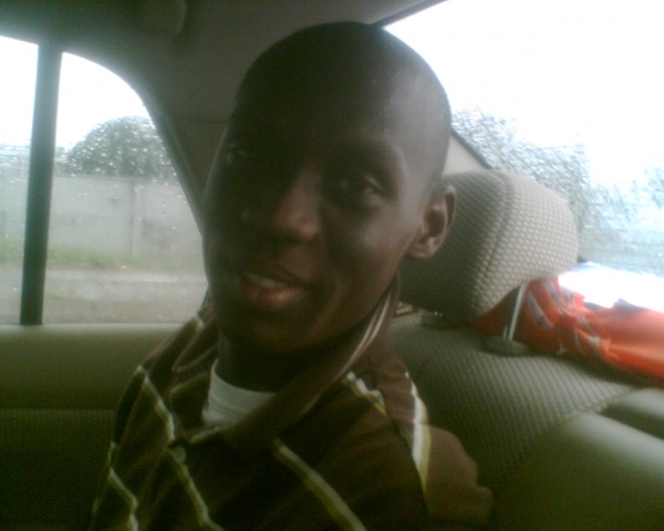 tolu shotade - click for next photo