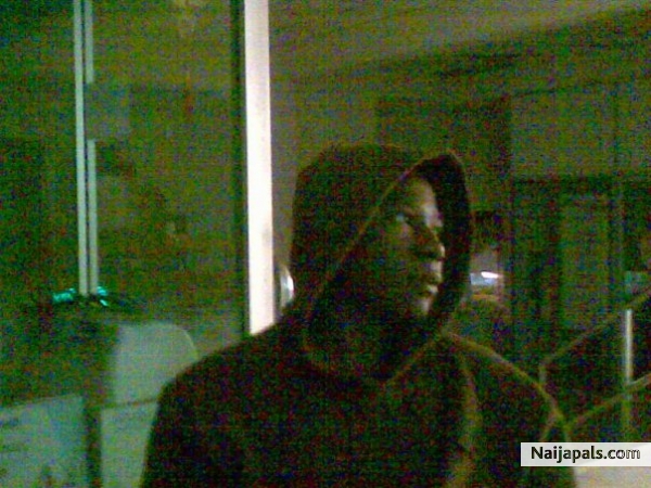  - click for next photo
