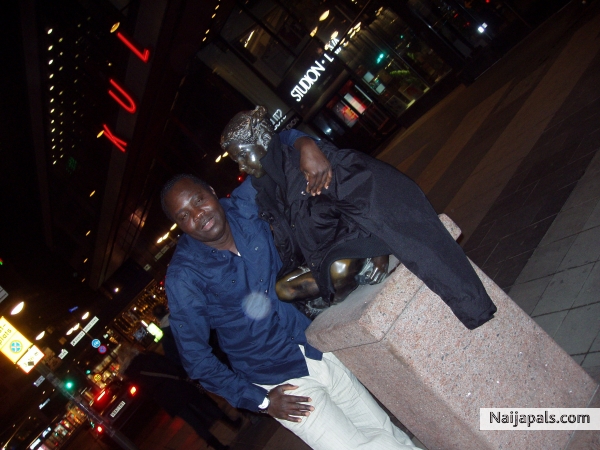  - click for next photo