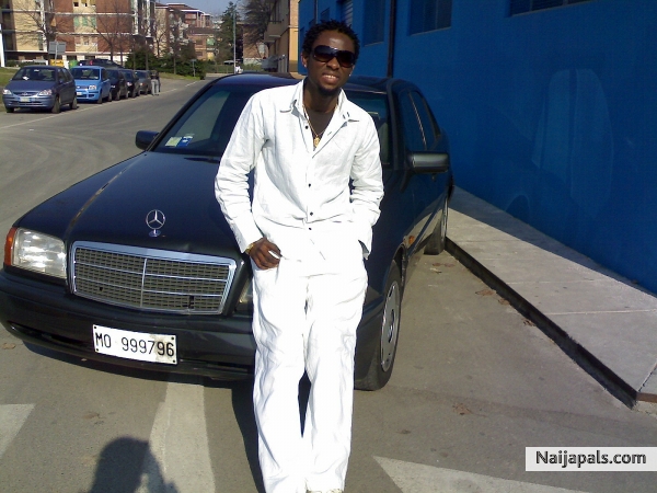 na me - click for next photo