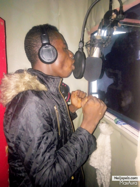 Ruleboyy new single dropping soon ft cheeseberry - click for next photo