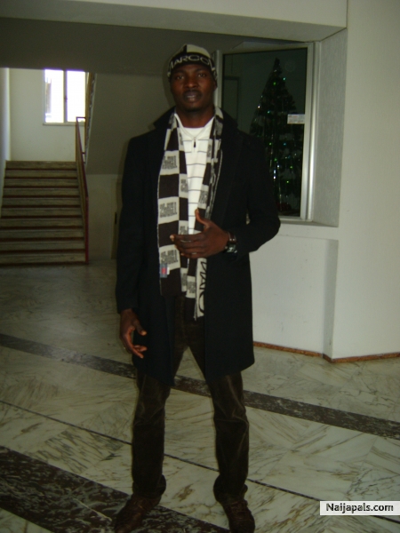  - click for next photo