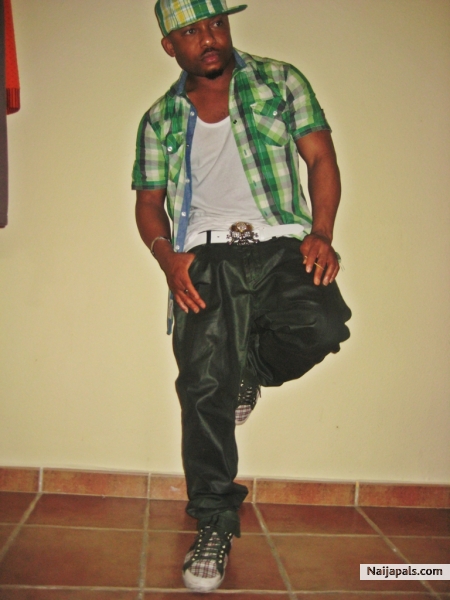  - click for next photo