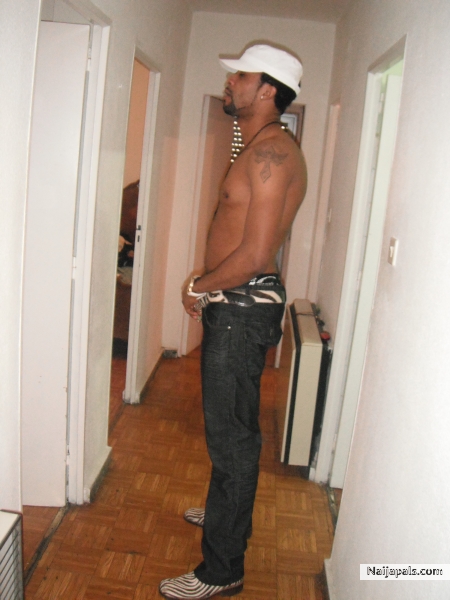  - click for next photo