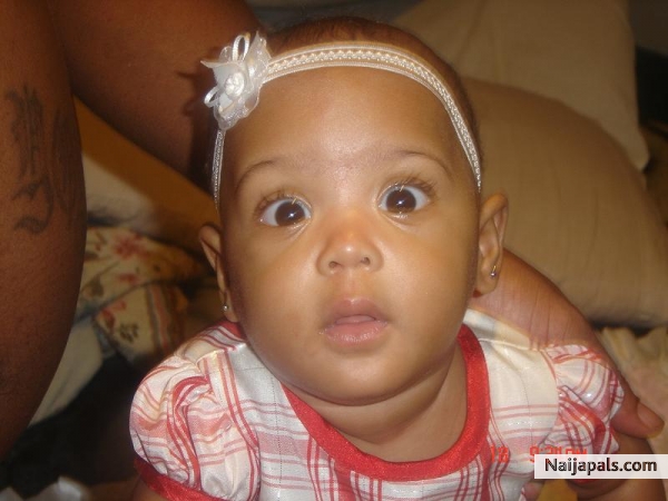 desria in her christmas dress - click for next photo