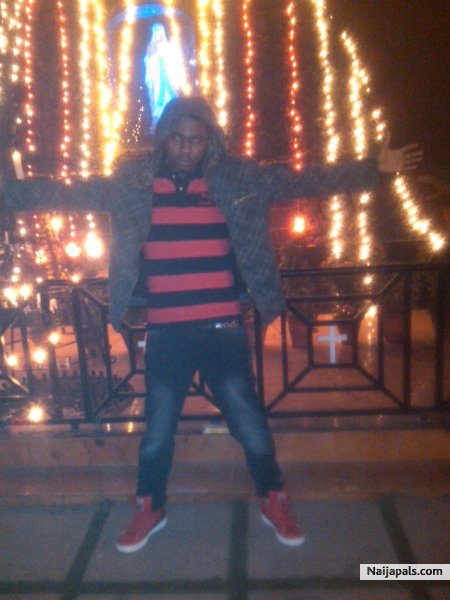 Am cool and God fearing dude........ - click for next photo