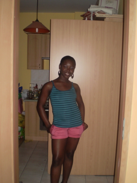  - click for next photo