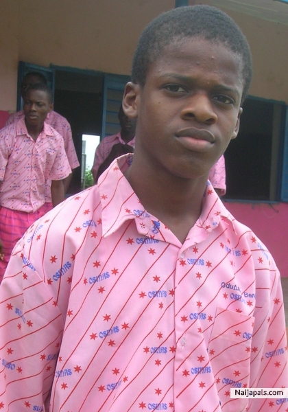 He' s an HANDSOME PRINCE - click for next photo