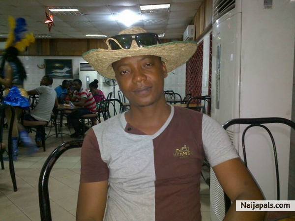 Carnival Tinz - click for next photo
