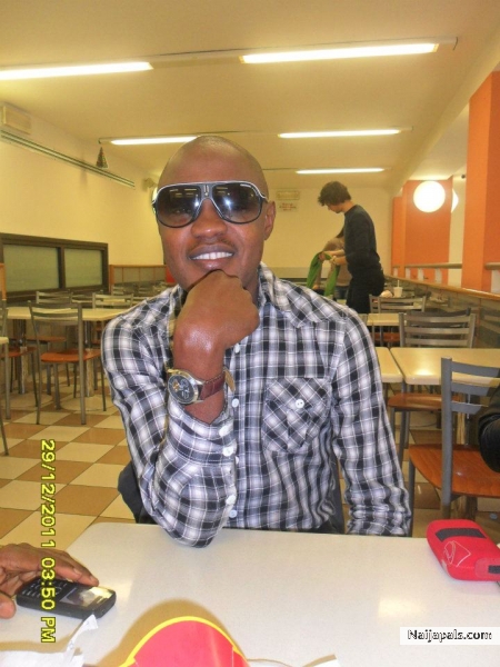 am easy going guy that love funs - click for next photo