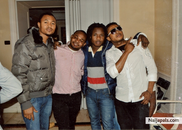 omo yaliyali - click for next photo