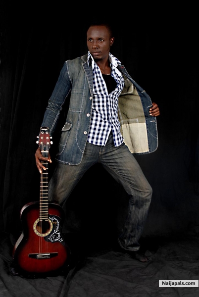 Come and njoy the rythm - click for next photo