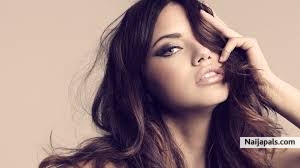 Delhi Escorts - click for next photo