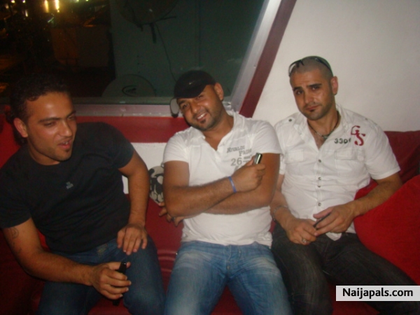  - click for next photo