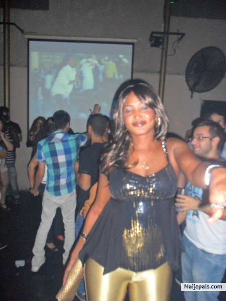  - click for next photo