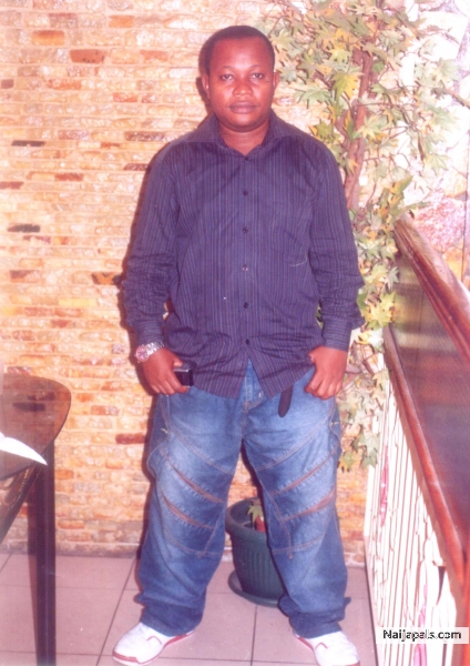  - click for next photo