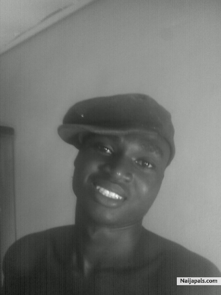 i luv smiling alot...cheers - click for next photo