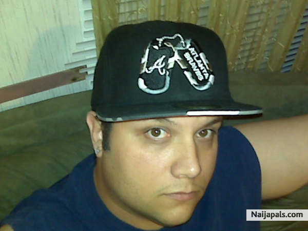 Me just chilln and relaxn after a hard day of work - click for next photo