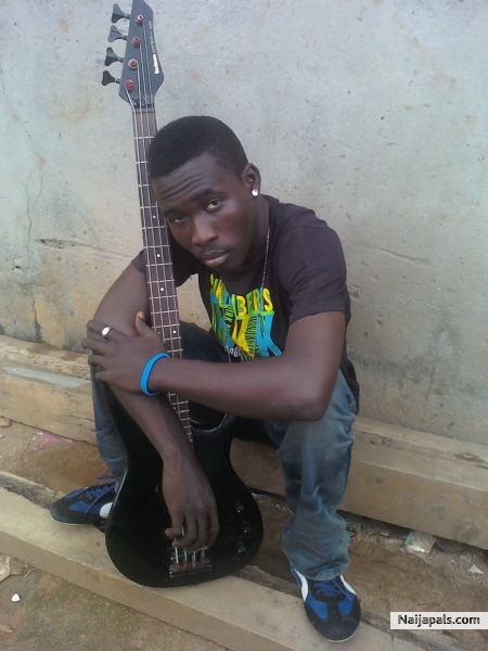  - click for next photo