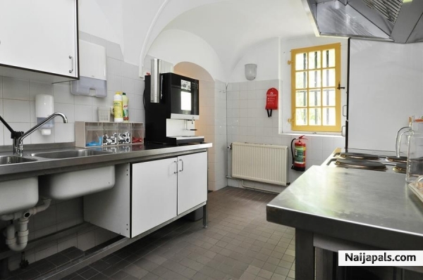 mafia kitchen - click for next photo