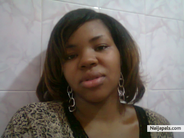 flaunting d natural hair - click for next photo