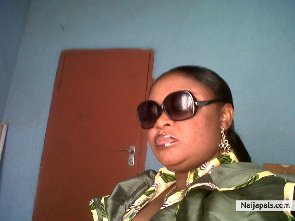 coolest diva eva! - click for next photo