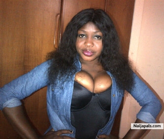 hottie - click for next photo