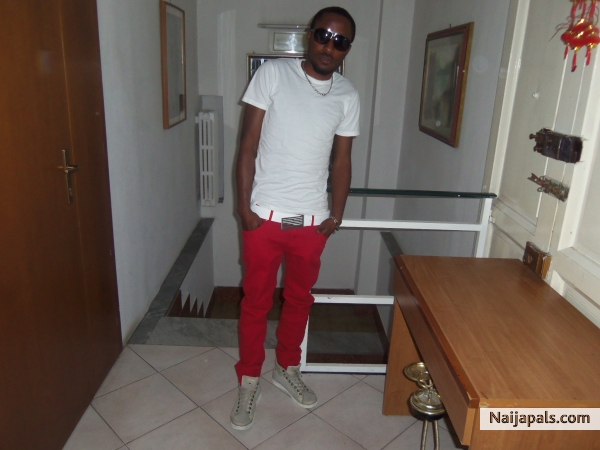  - click for next photo