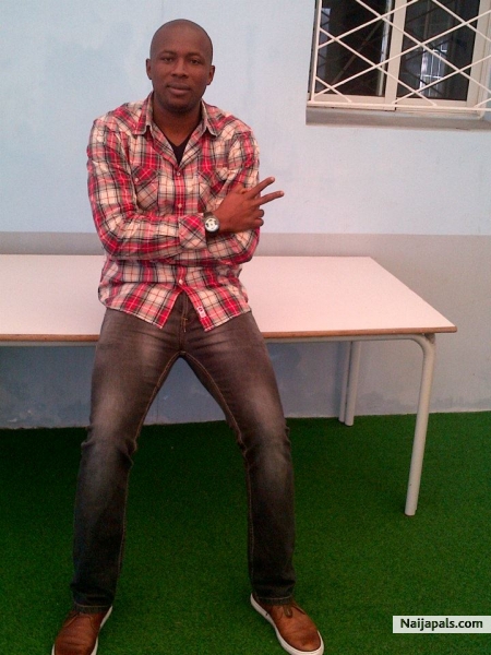  - click for next photo