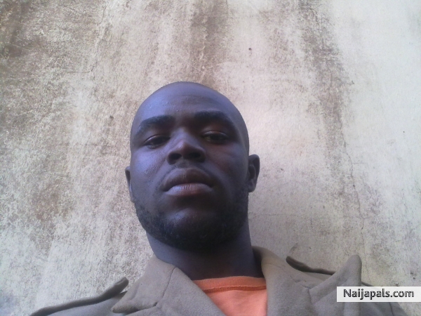 Thats me - click for next photo