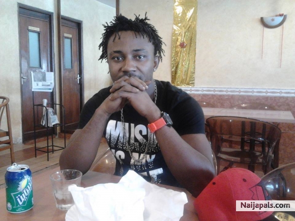  - click for next photo