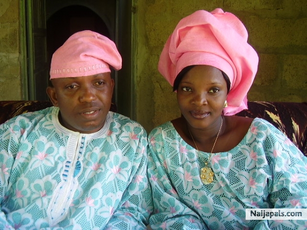 Ifemi and Honeymi - click for next photo