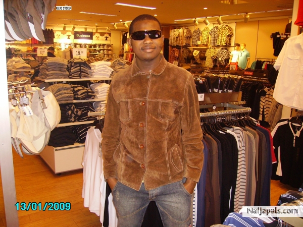 shopping - click for next photo