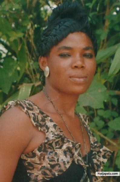 Miss Best De Hair Artist/Stylist - click for next photo