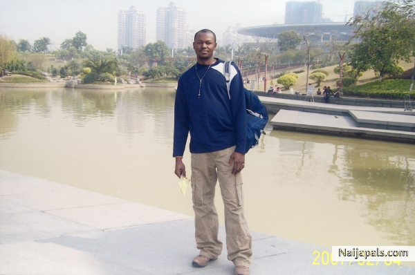  - click for next photo