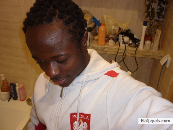 BABA GOD NONI - click for next photo