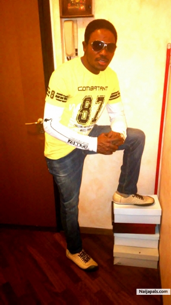  - click for next photo