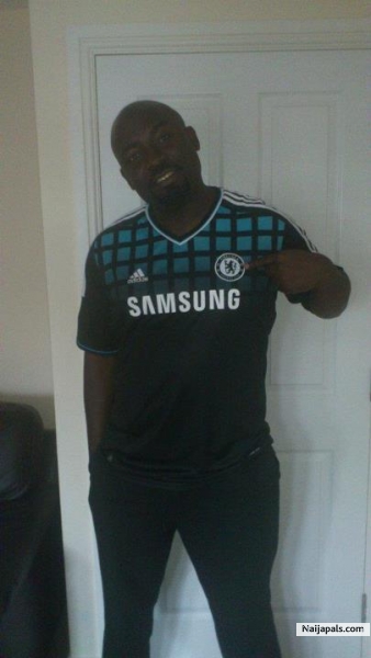 Chelsea 2011/2012 Champions League away Shirt.. - click for next photo