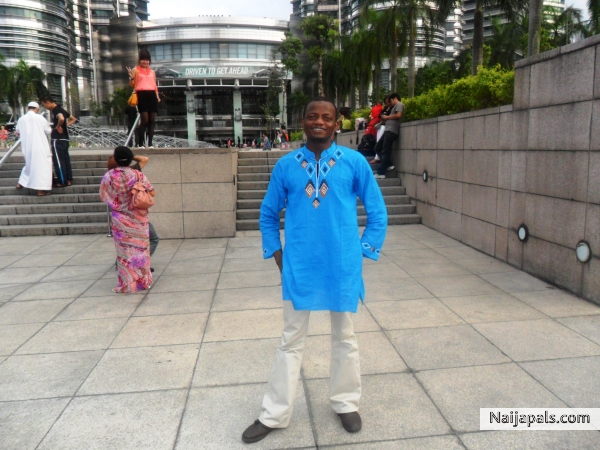  - click for next photo