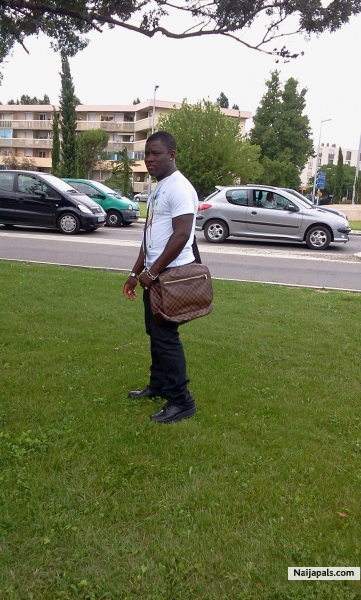 - click for next photo