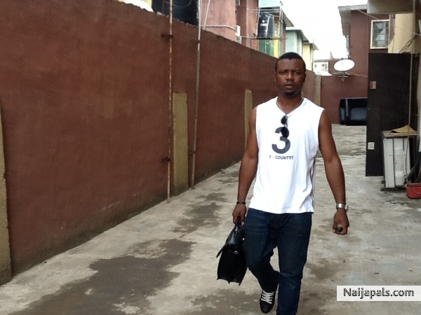 Am walking away from all the trouble in my life. - click for next photo