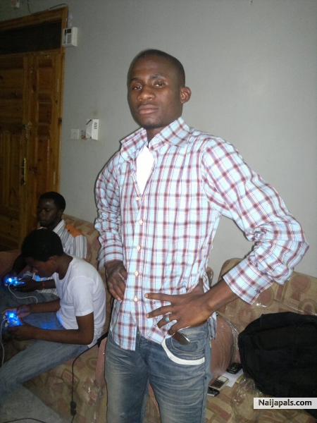  - click for next photo