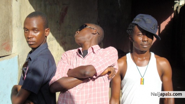 Ghetto God - click for next photo