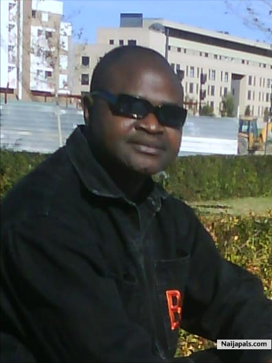  - click for next photo