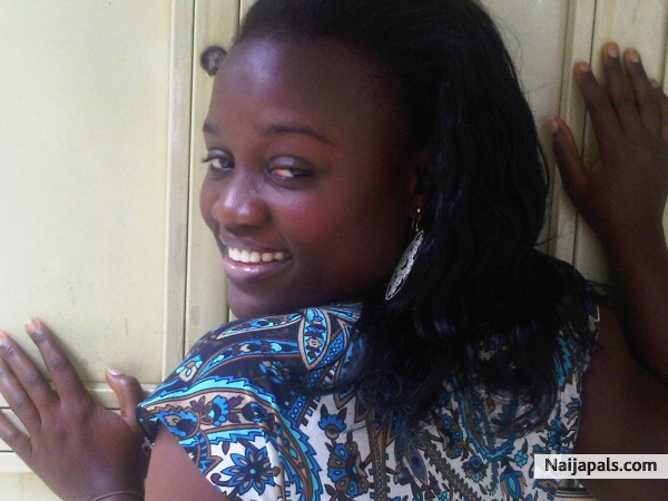 tweet smile - click for next photo