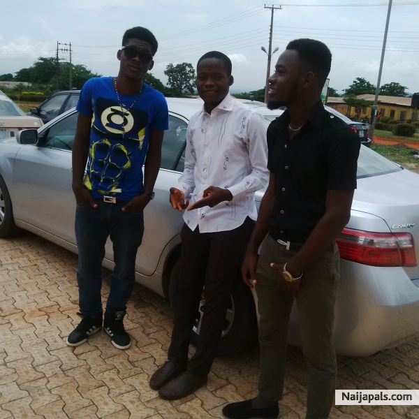 oluwa noni. - click for next photo