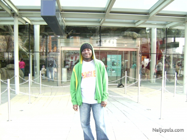  - click for next photo