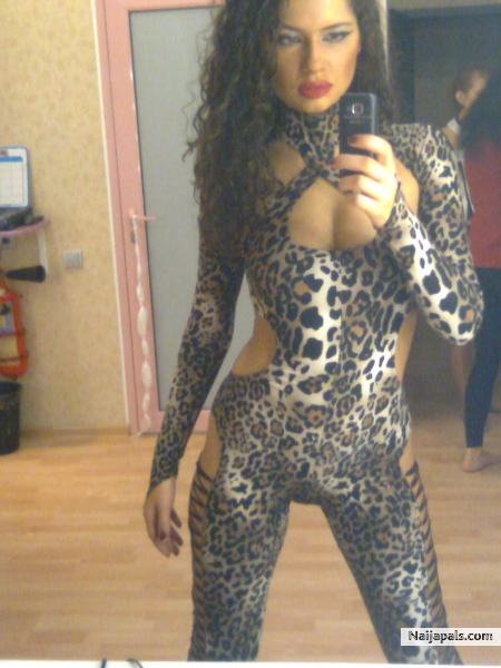  - click for next photo