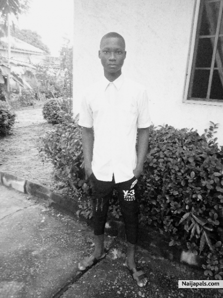 AKAHPIKIN - click for next photo